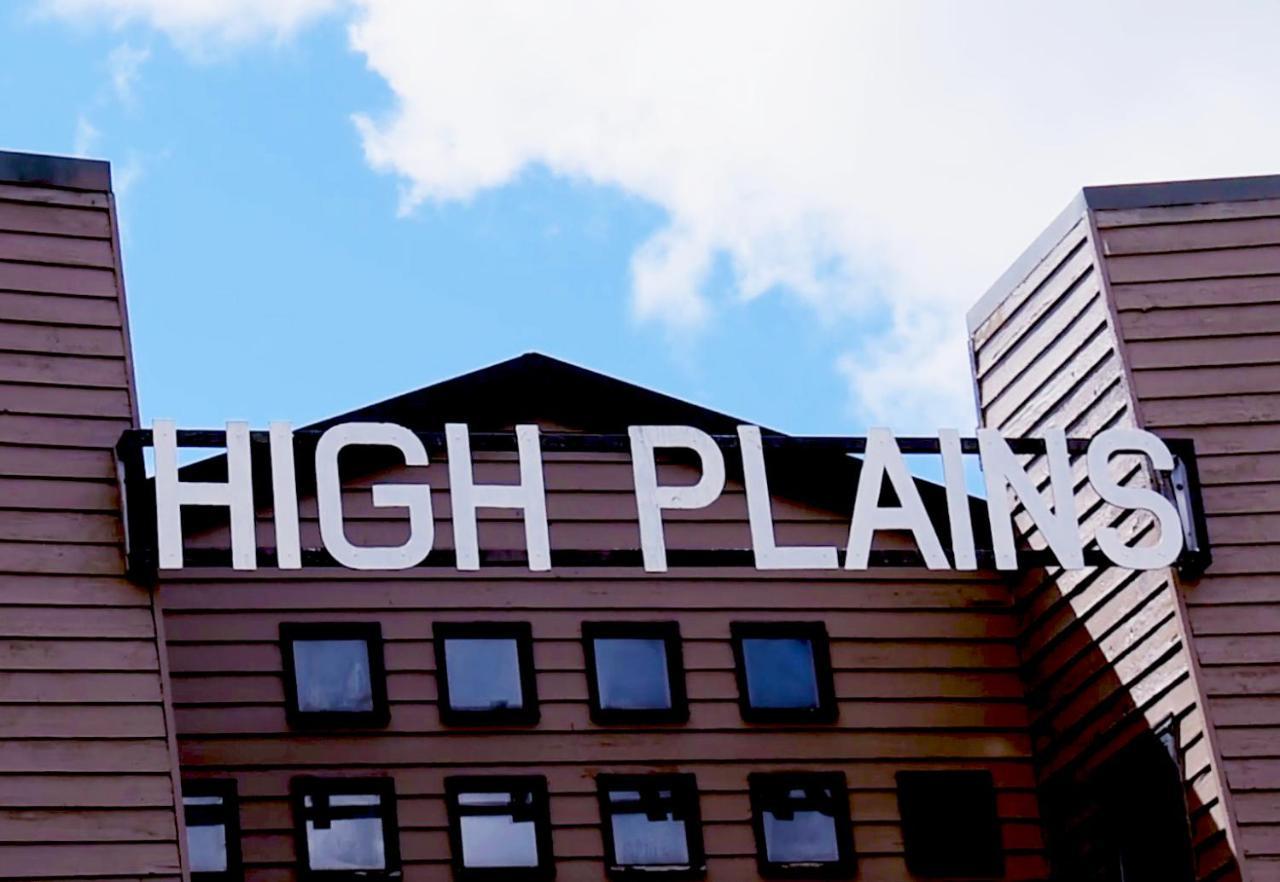 Hotel High Plains Динър Плейн Екстериор снимка